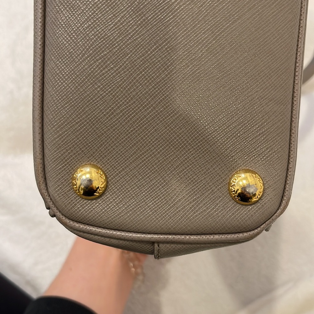 Small safiano galleria bag - Picture 6 of 16